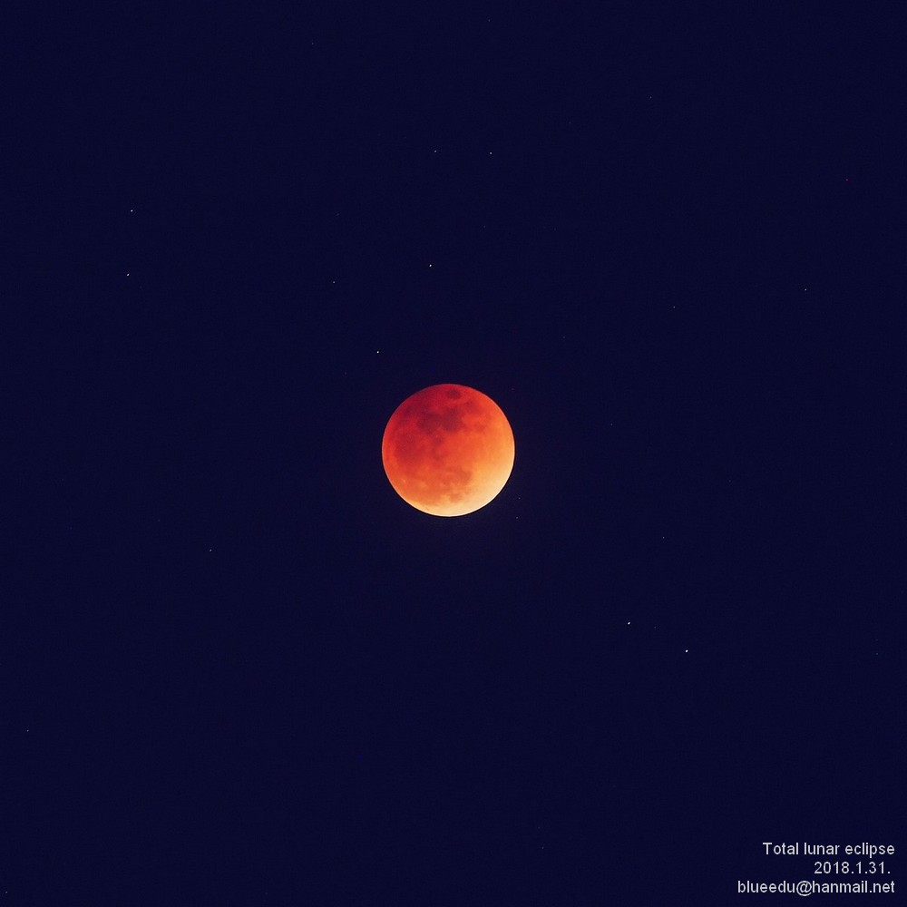 lunar1.jpg