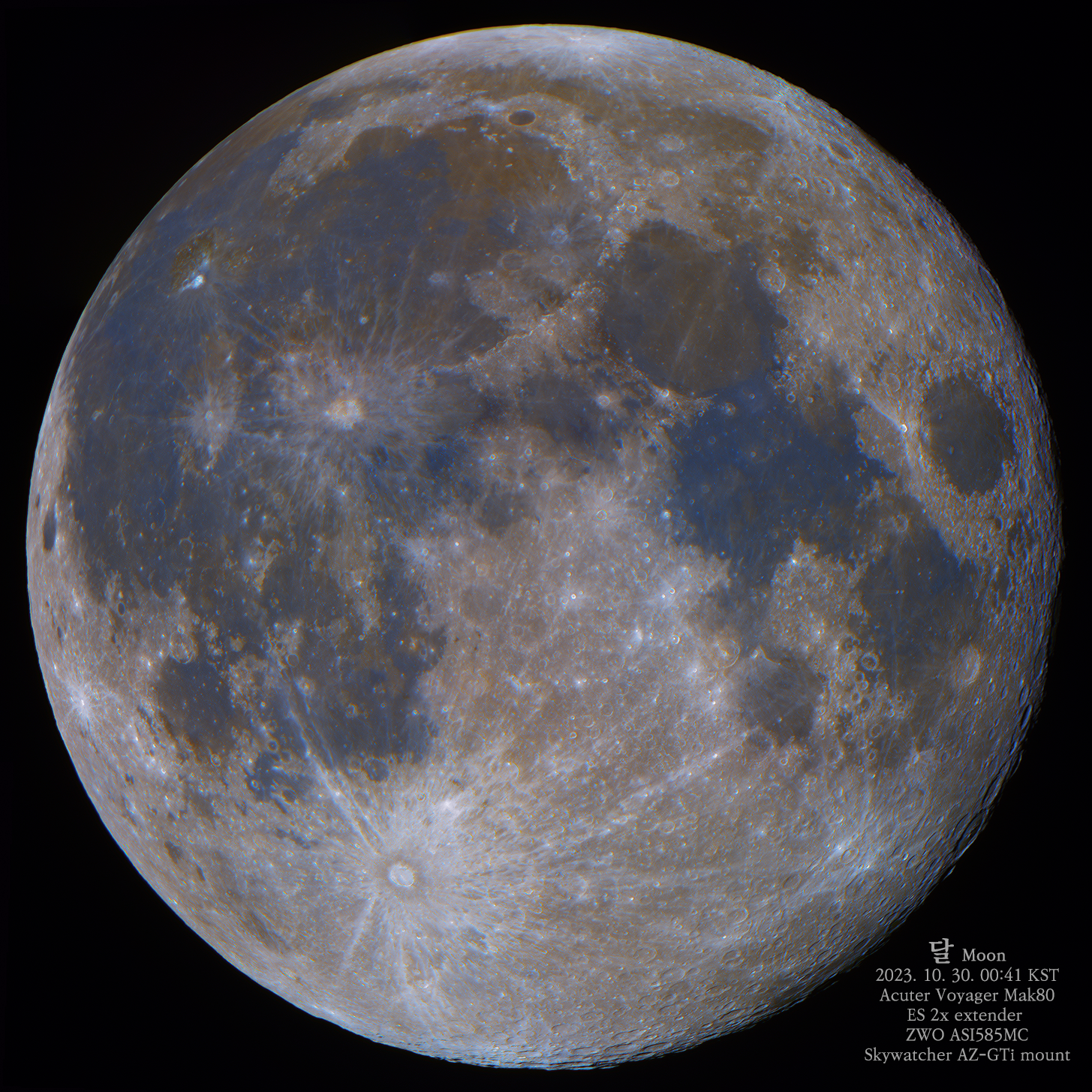 2023-10-29-1541_moon.png